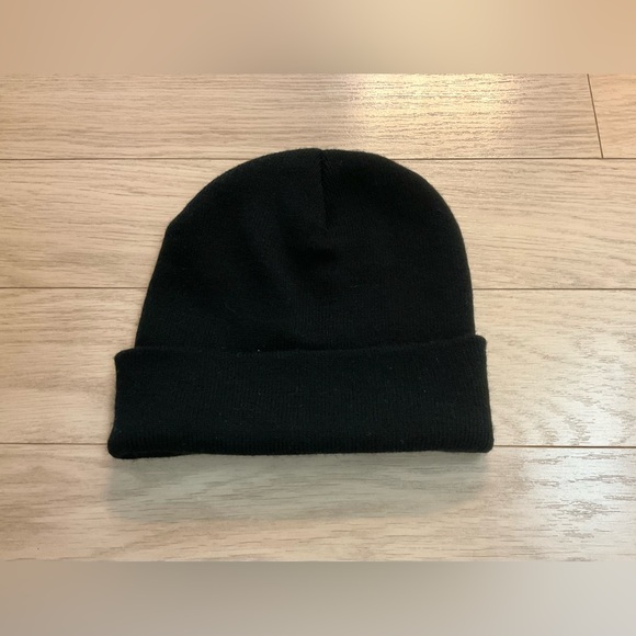 Black Toque - Picture 2 of 2